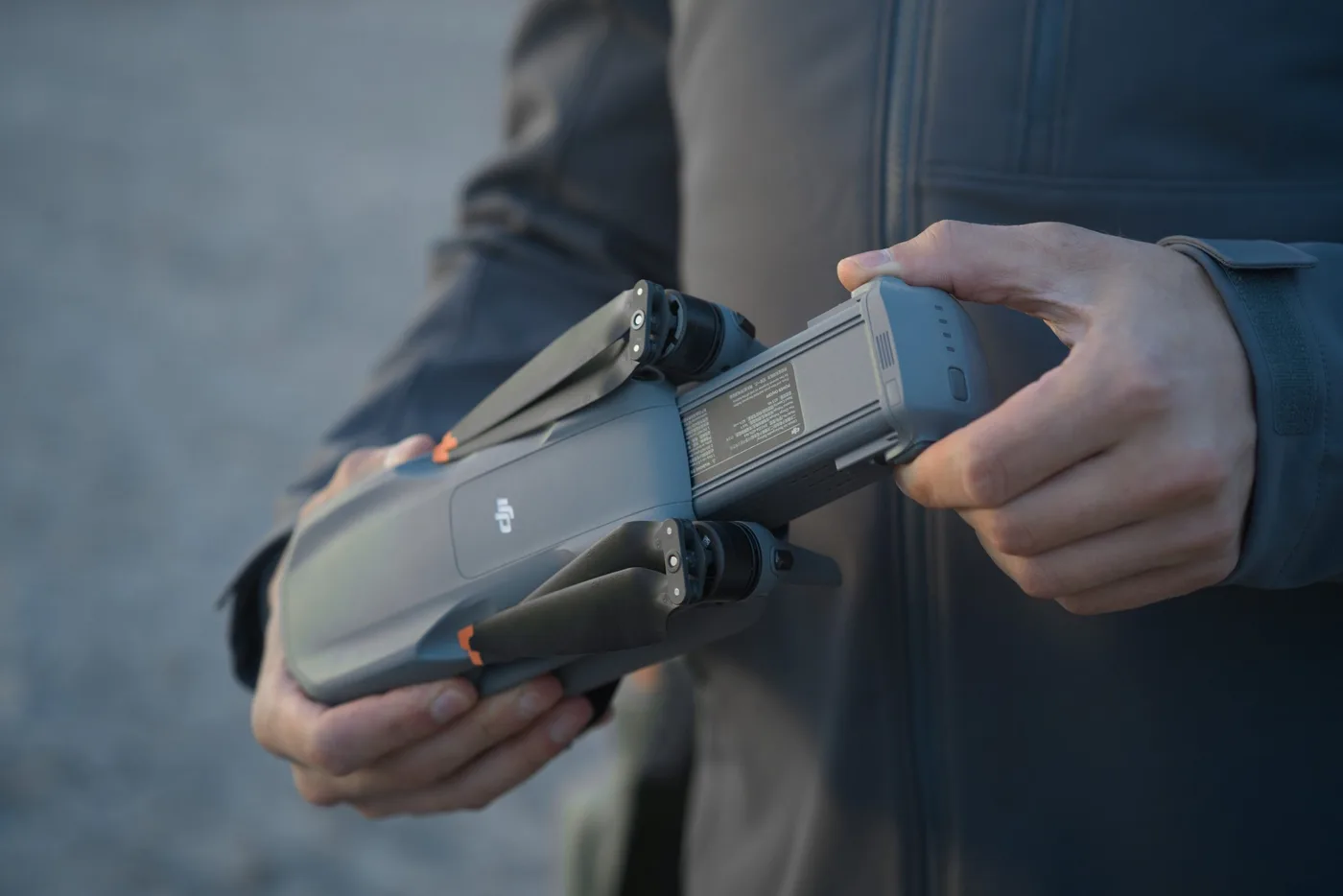 درون DJI Air 3S — صورة 3