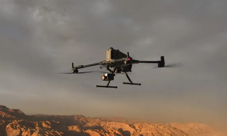 درون DJI Matrice 400 — صورة 3