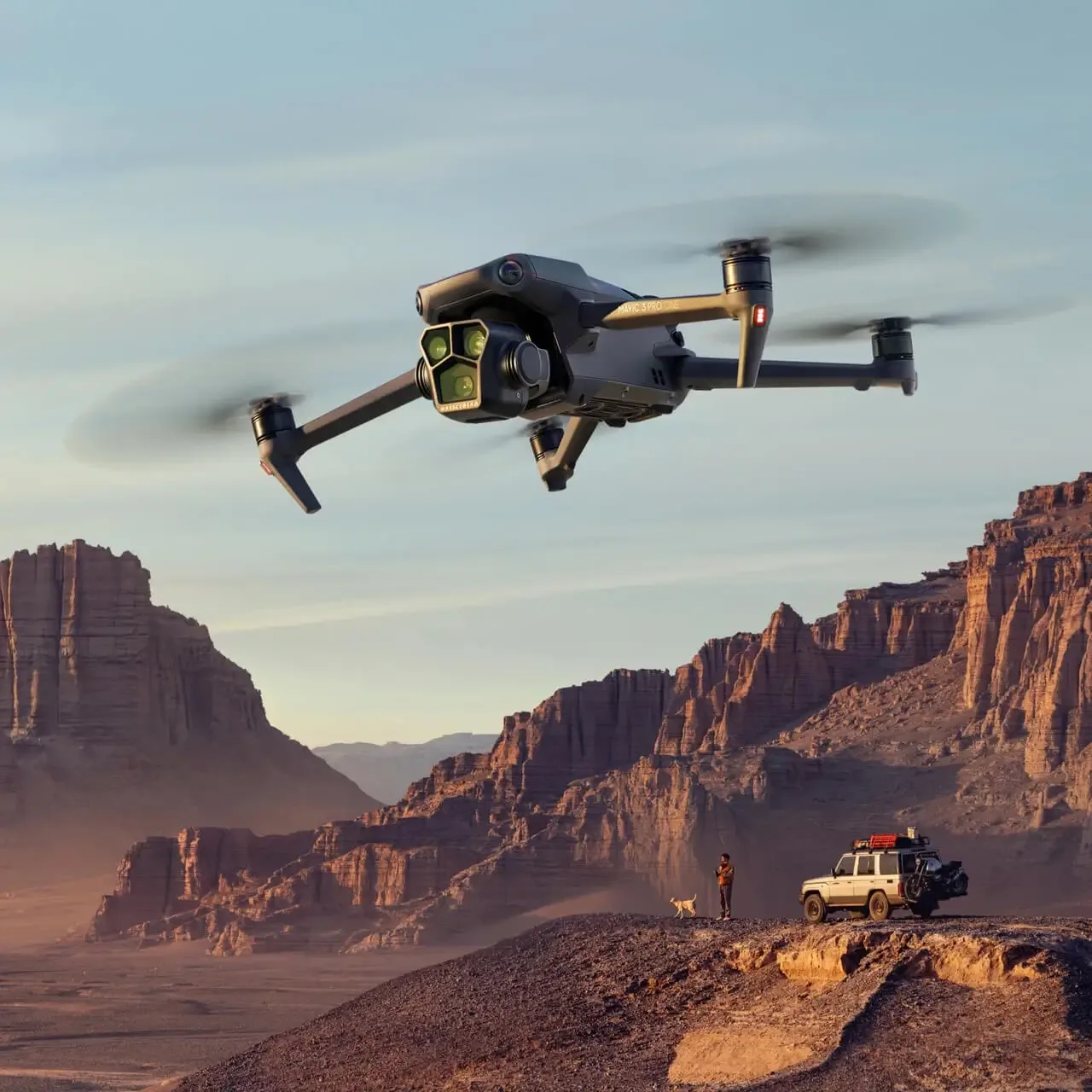 درون DJI Mavic 3 Pro Cine Premium Combo — صورة 2