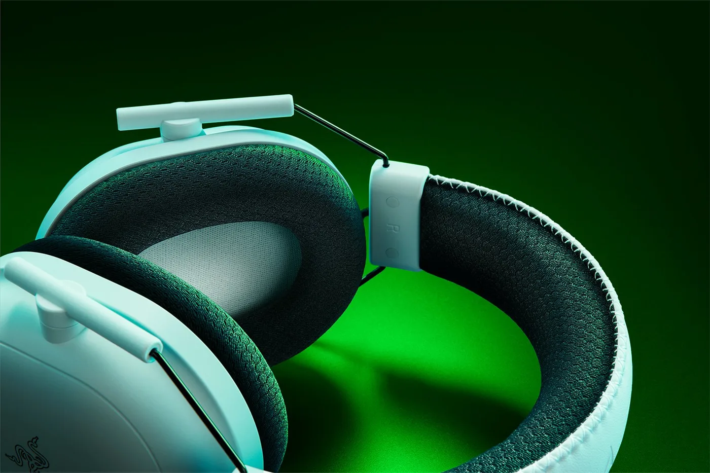 سماعة Razer BLACKSHARK V2 PRO FOR XBOX — صورة 2