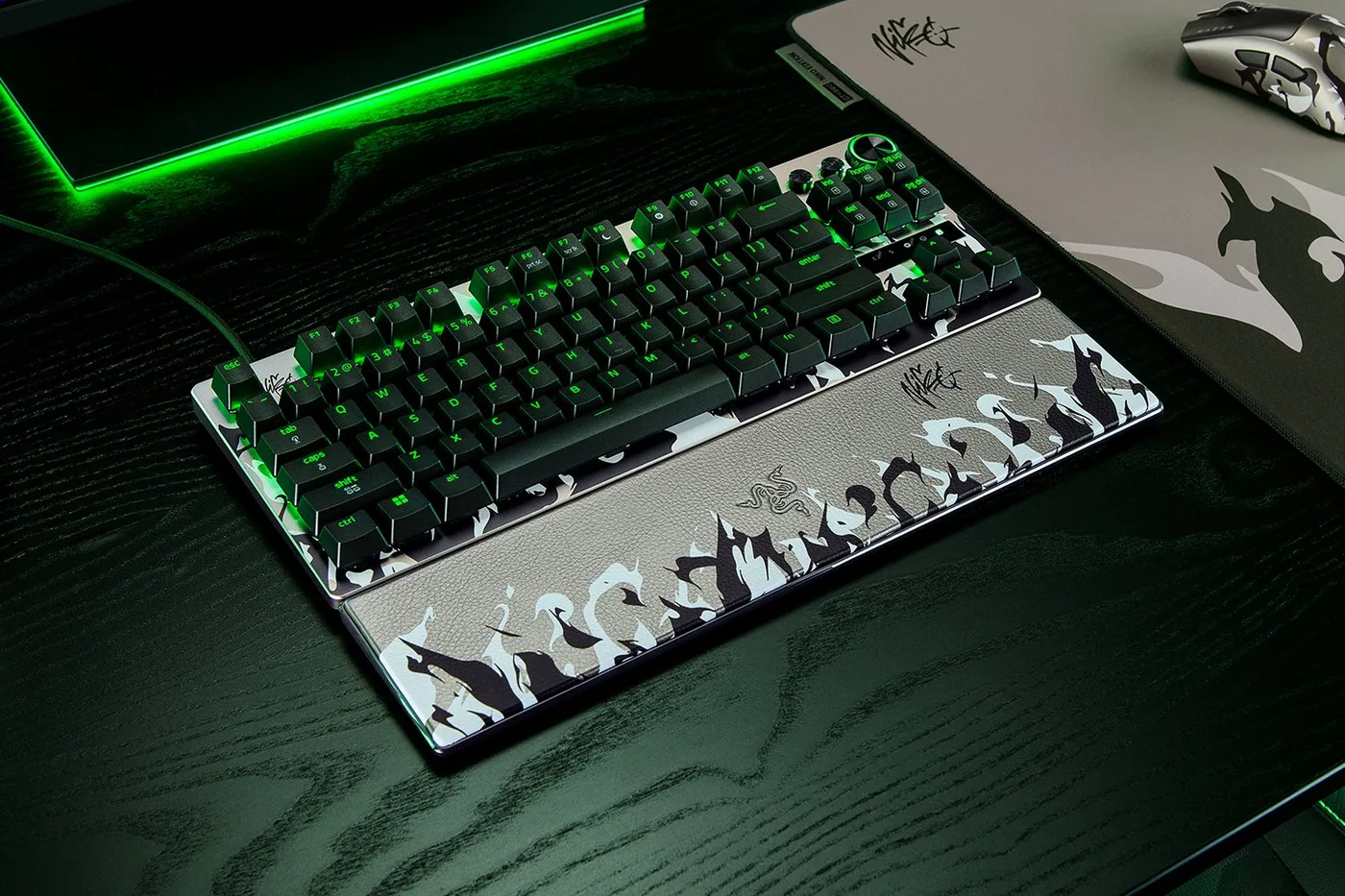 لوحة مفاتيح Razer Huntsman V3 Pro TKL 8K NiKo Ed — صورة 4