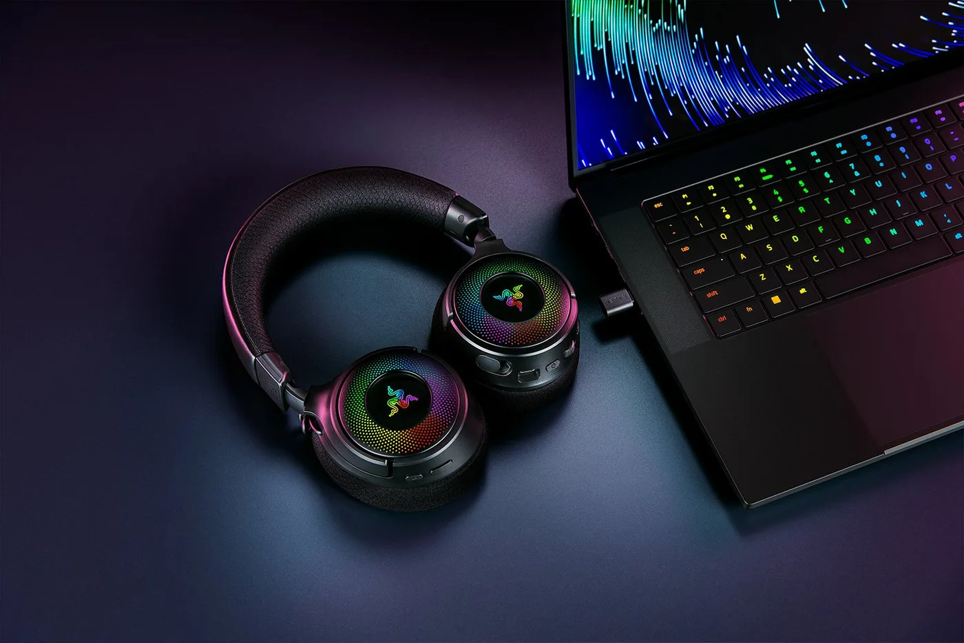 سماعة Razer KRAKEN V4 Wireless RGB — صورة 3